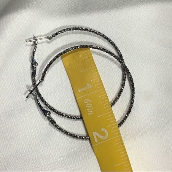 Textured Medium Hoops (UC3) - Picture 7 of 7